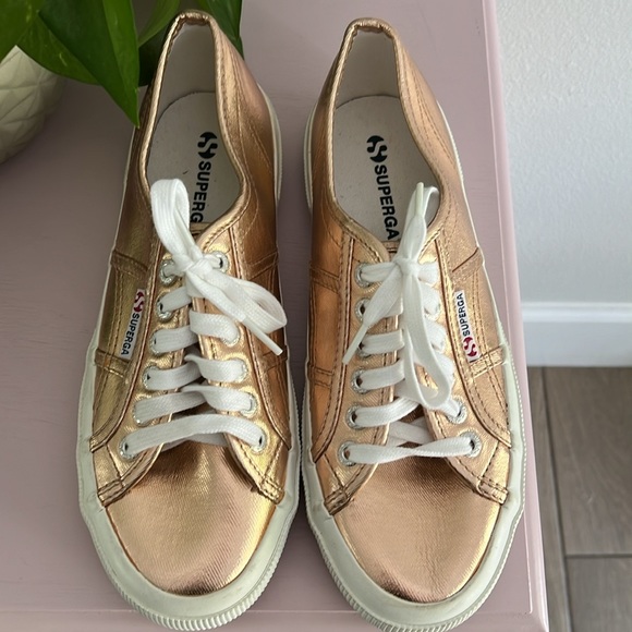 NWT Superga rose gold sneakers - Picture 1 of 7